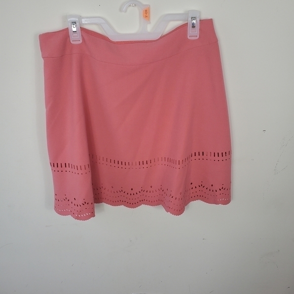 Ann Taylor Loft laser cut A line Coral Color Mini Skirt size 12 - Picture 5 of 14